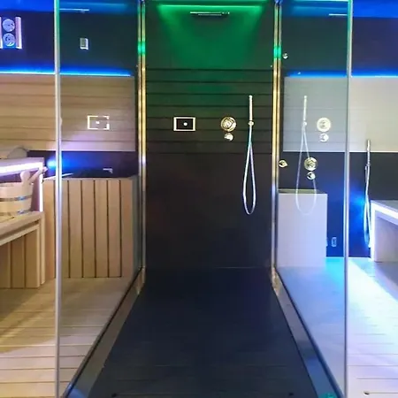 Apartment Penthouse Presents A Luxury Four-bedroom Ski *